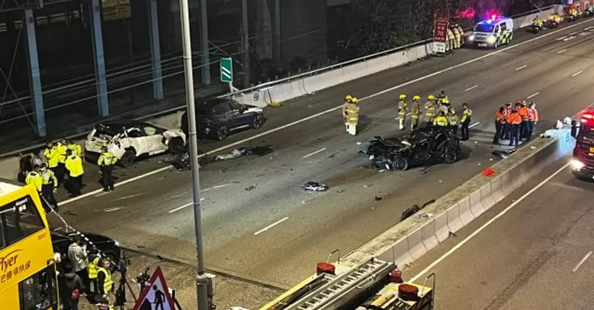 西九龍走廊近奧運站6車相撞3死4傷