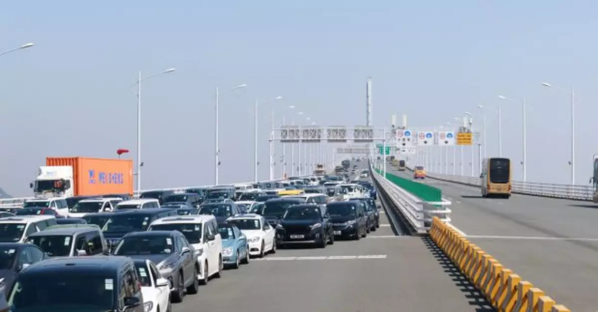 運輸署料農曆新年跨境私家車顯著增加　籲非繁忙時段出行