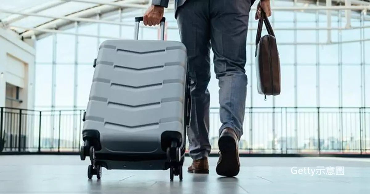 打包不當恐陷入窘境 英空姐揭旅客執行李2大常見錯誤