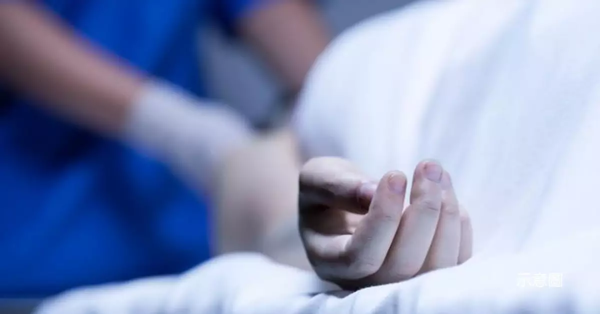 得知男友出軌 秘魯狠女持刀怒切對方「命根」致失血過多身亡
