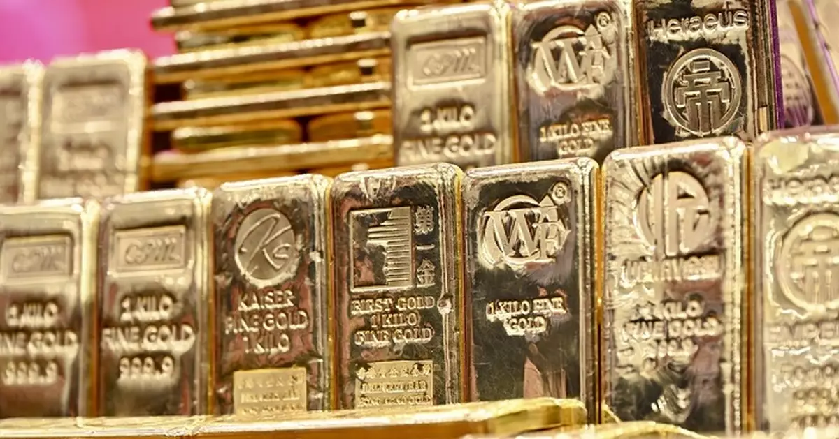 現貨金升逾2%　創新高