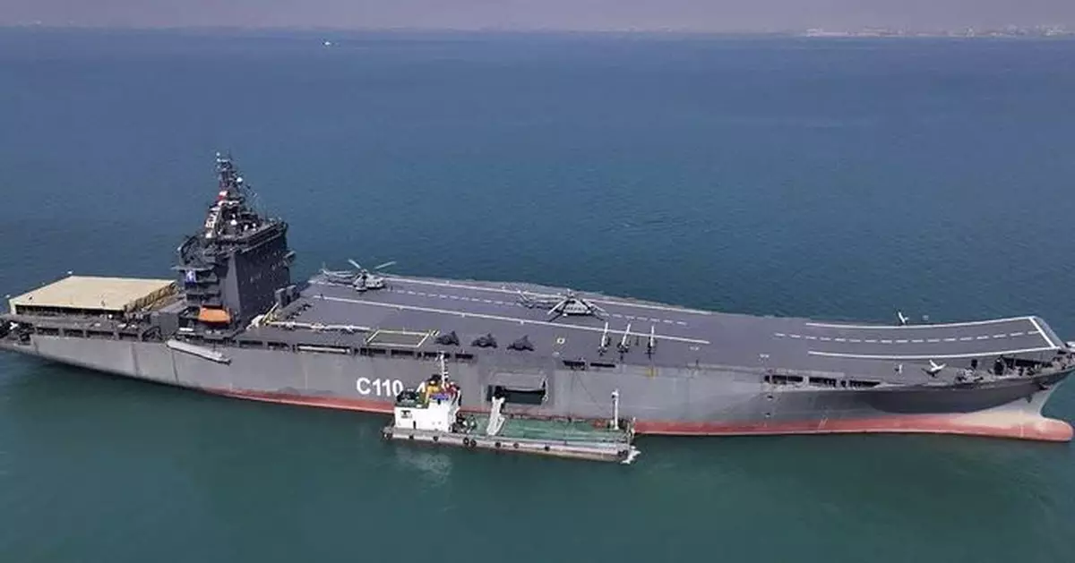 伊朗革命衛隊接收第一艘海上「無人機及直升機軍艦」