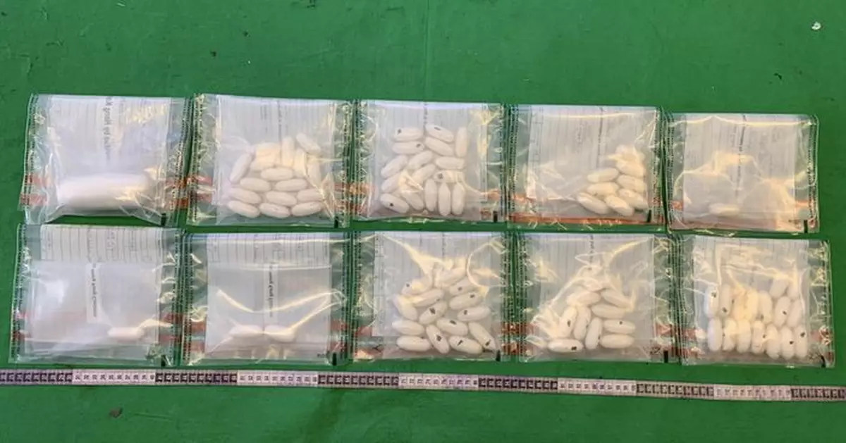 兩旅客涉體內藏毒機場被捕 警檢約值72萬元懷疑可卡因　