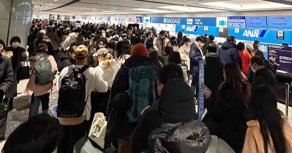 日本多地大雪下12人死亡 新千歲機場逾百航班取消1600人滯留