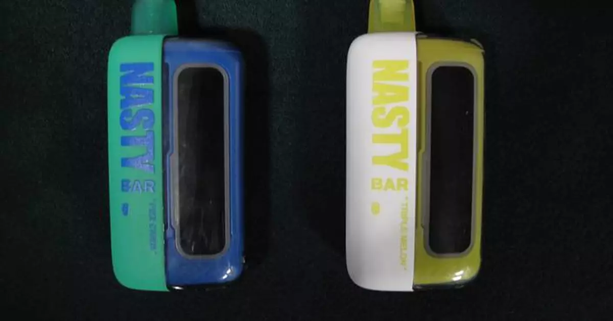 30歲男建築師攜兩支含「太空油毒品」電子煙入境　於上環港澳碼頭遭截查被捕