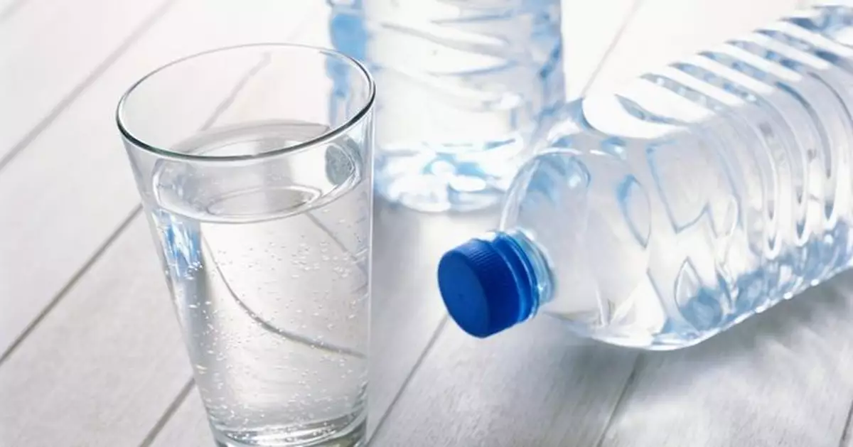 當局倡飲料供應商需安排塑膠飲料容器及紙包飲品盒服務