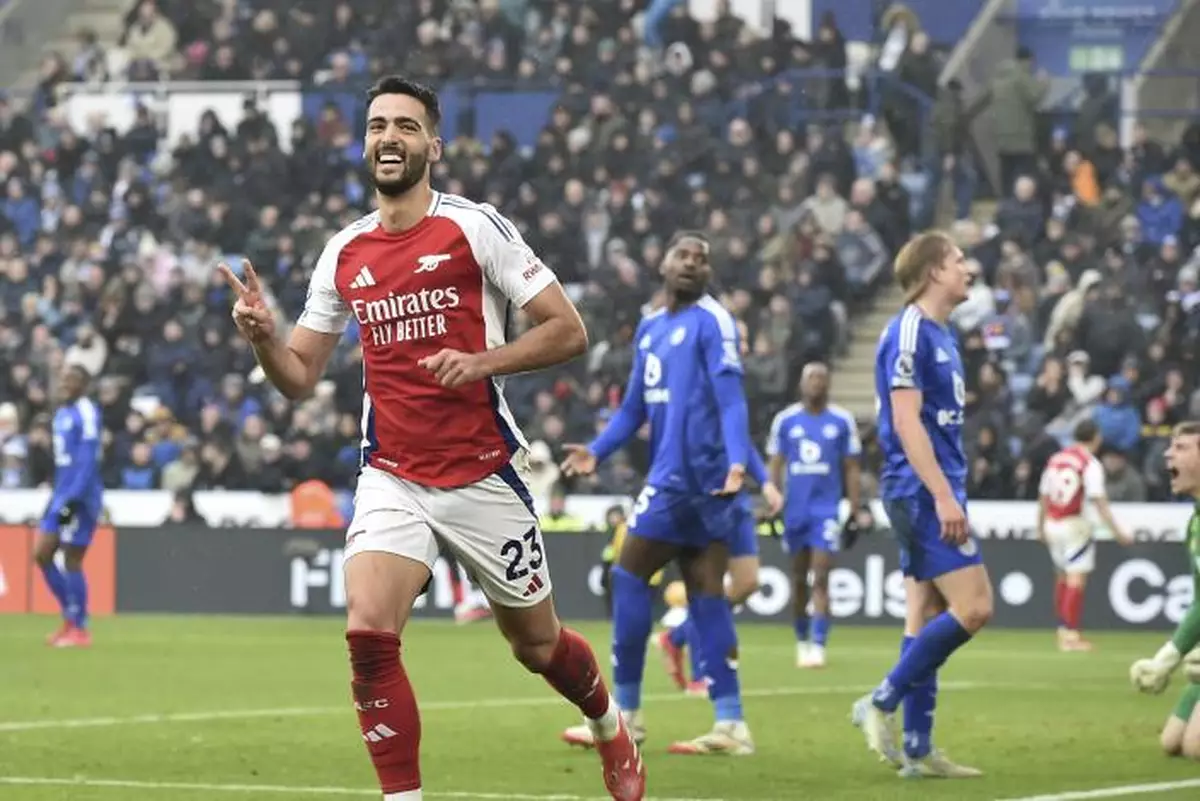 阿仙奴憑後備入替的美連奴，在尾段連入兩球，2:0擊敗李斯特城。AP圖片