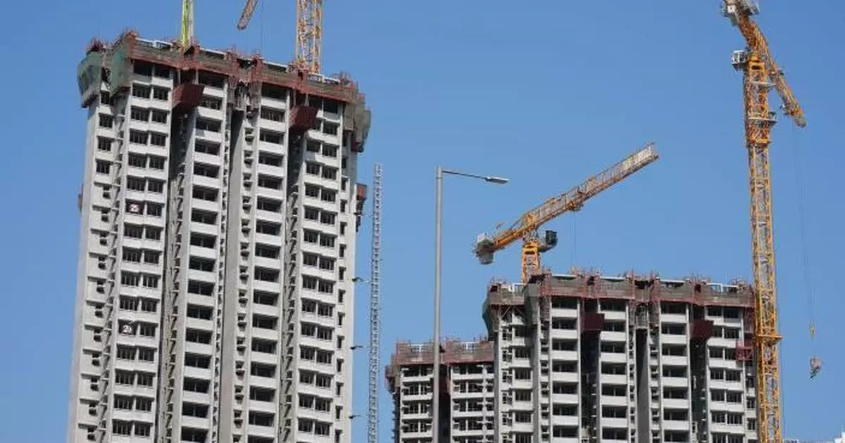 梁子穎：公屋入息限額上調建議未符現實　梁文廣：輪候家庭需平衡及取捨