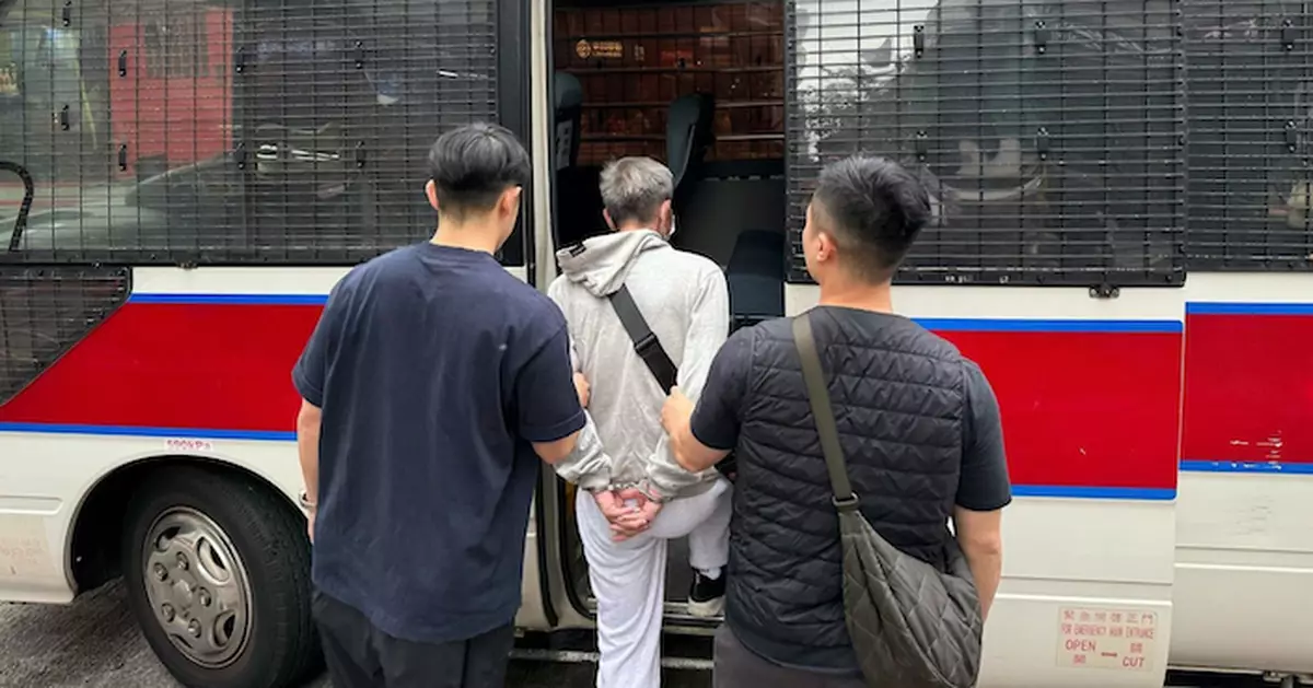 兩外籍男子涉偷手提電話被捕 其中一人向失明人士落手遭警方譴責