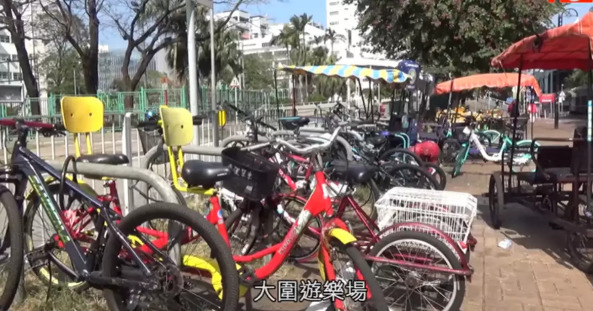 一線搜查｜大圍單車舖霸路3年未解決 逾百部車阻街「封路」街坊無奈：投訴完都冇用