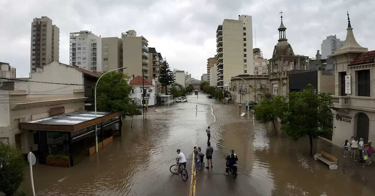 阿根廷布蘭卡港暴雨引發水災至少10人死亡 超過1000人疏散