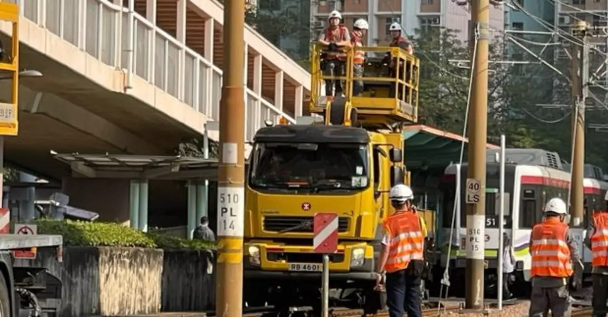 天悅站附近有吊臂車損毁架空電纜　部分輕鐵路綫改道