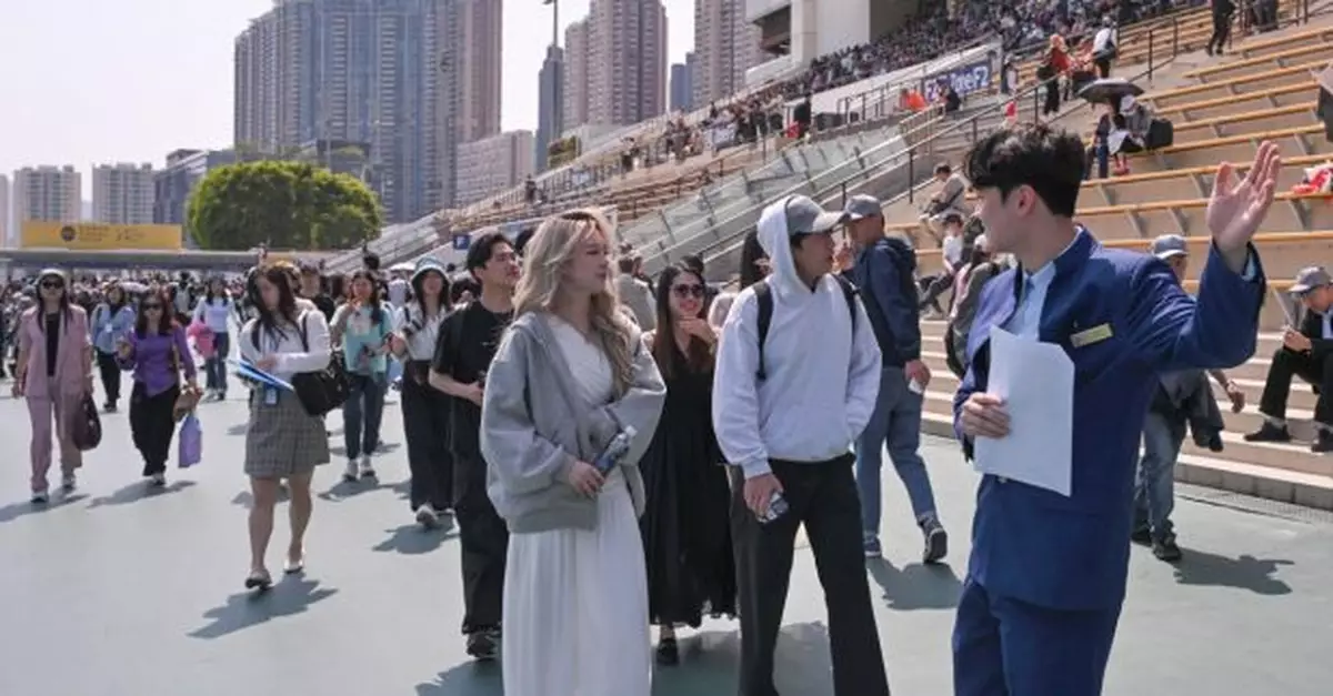 香港打吡大賽逾6.1萬人入沙田馬場創賽事新高