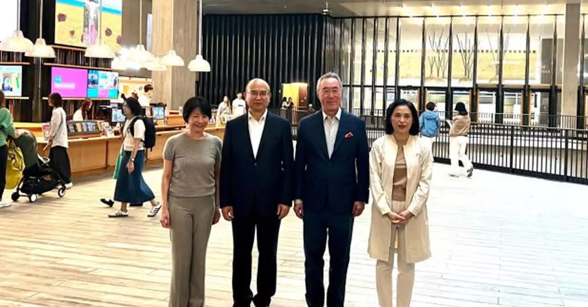 許勤訪西九文化區　參觀兩個博物館