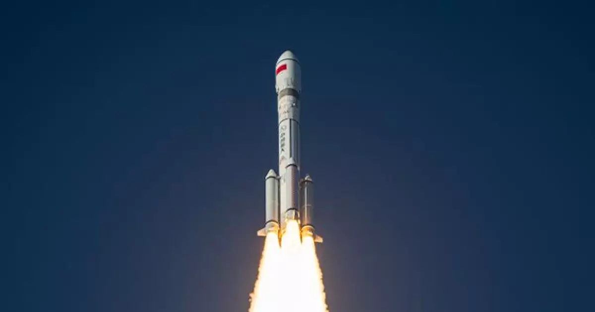 中國發射試驗二十七號衛星01星至06星