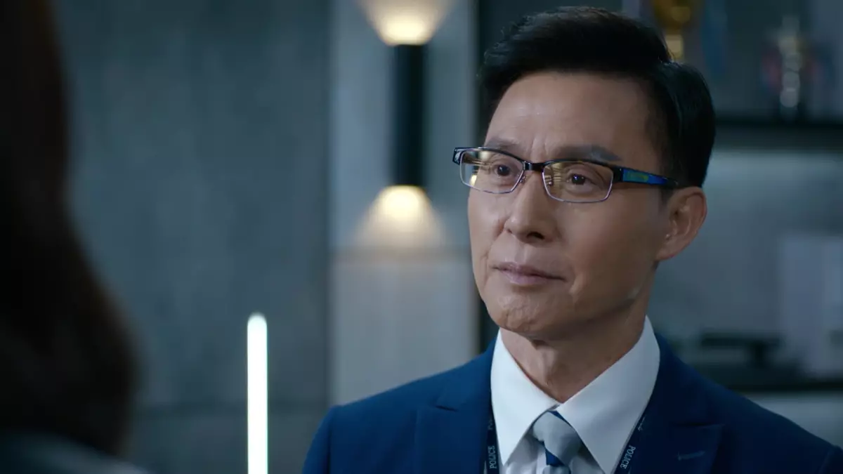 KK啲演技真係教科書級別,每個表情都做得好到位。呢個係慈愛上司Look。