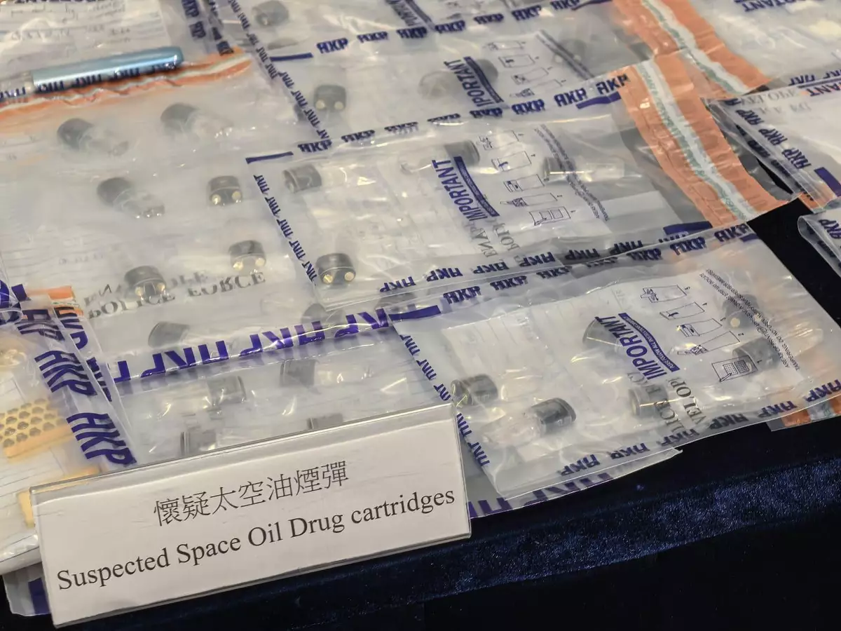 警方打擊網上販毒行為,檢獲逾億毒品。
