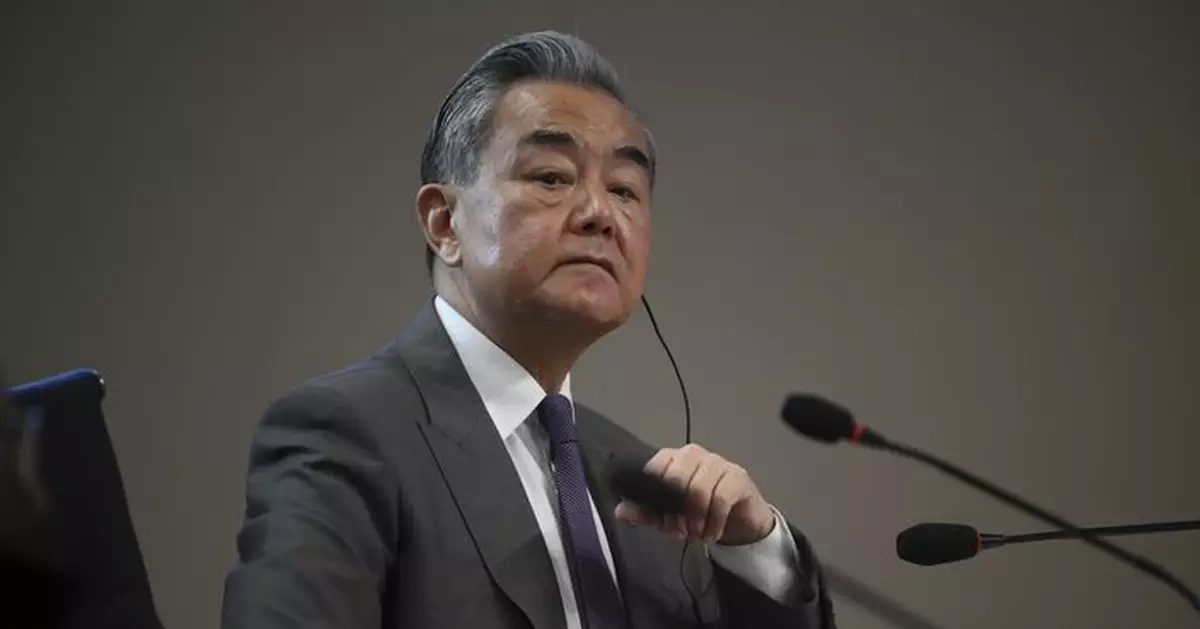 王毅：美拿關稅當籌碼向各國漫天要價 妥協退縮只會讓霸凌者得寸進尺