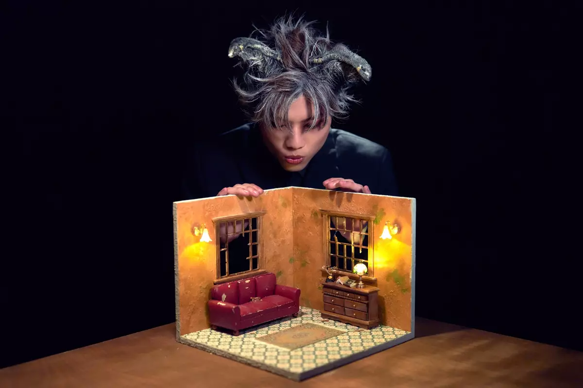 唱作歌手黃明德(Dark)今日(10日)推出全新單曲《大鬧說謊城》