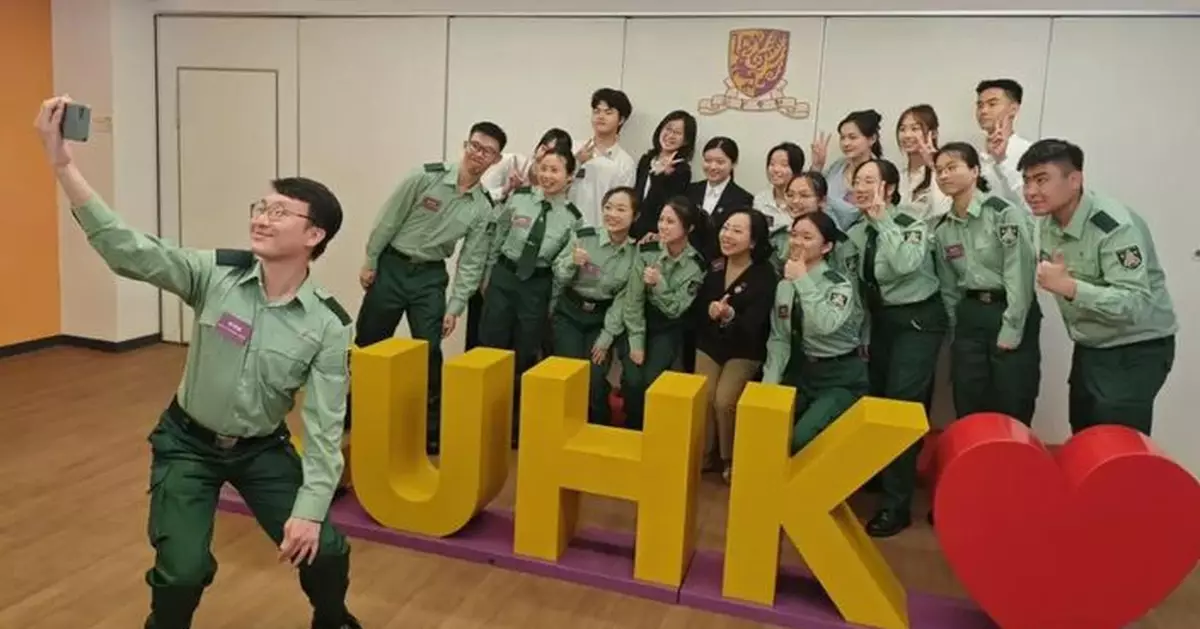 麥美娟與中大國旗護衛隊會面 就青年相關議題互相交流