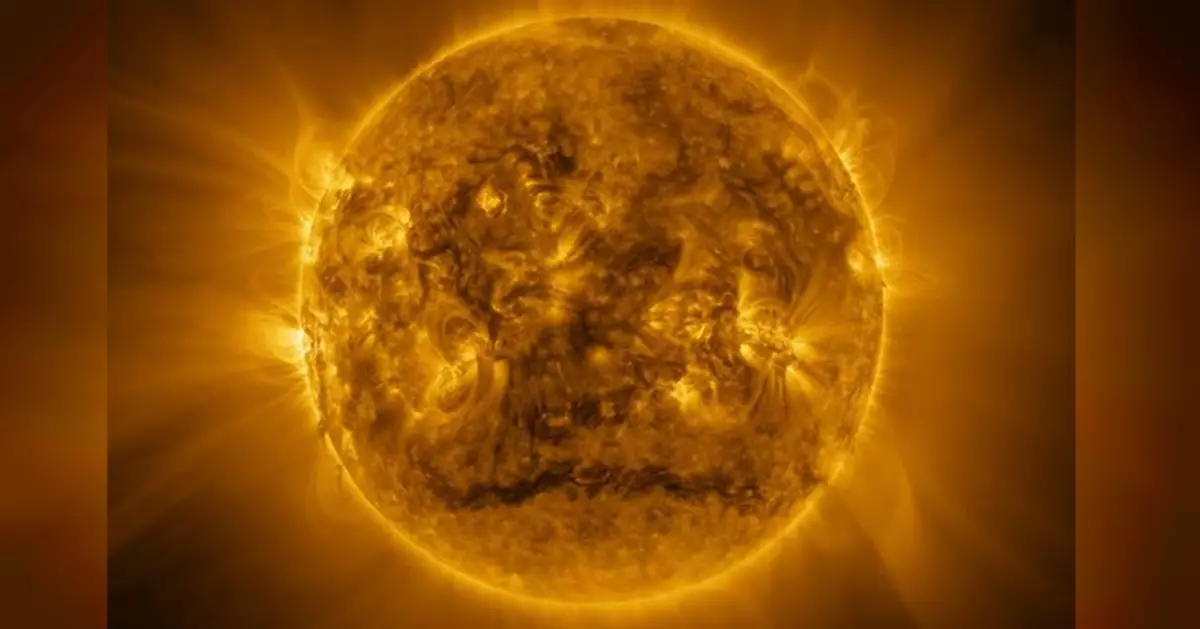 「太陽軌道號」探測器拍得迄今「最寬廣高解析太陽影像」