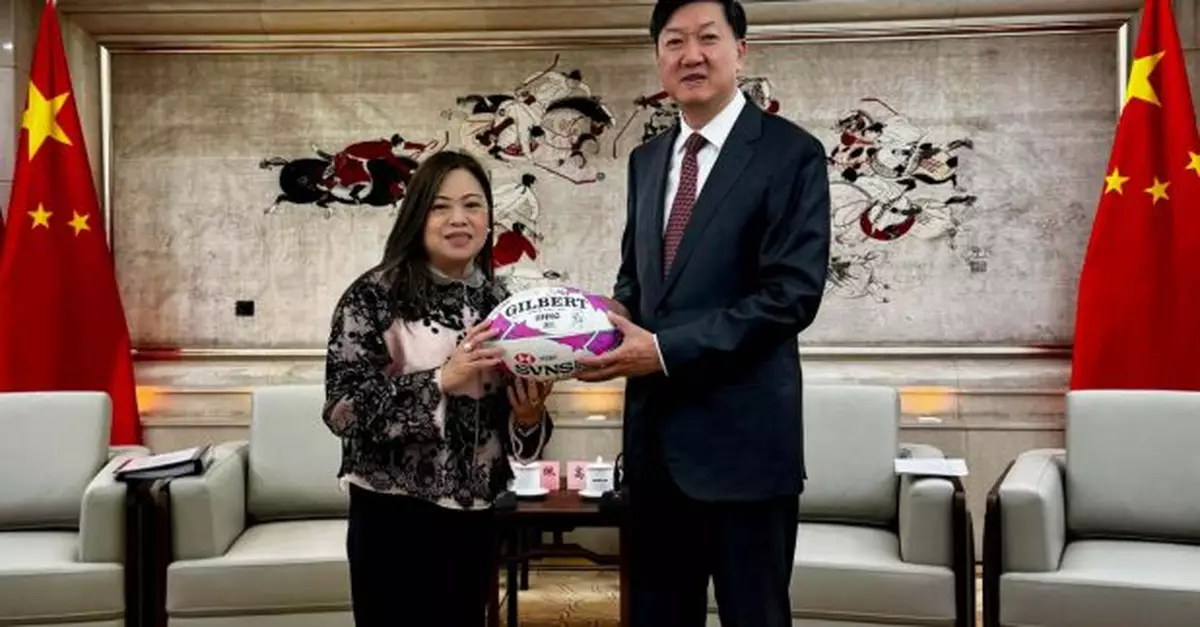 羅淑佩拜會國務院港澳辦和國家體育總局