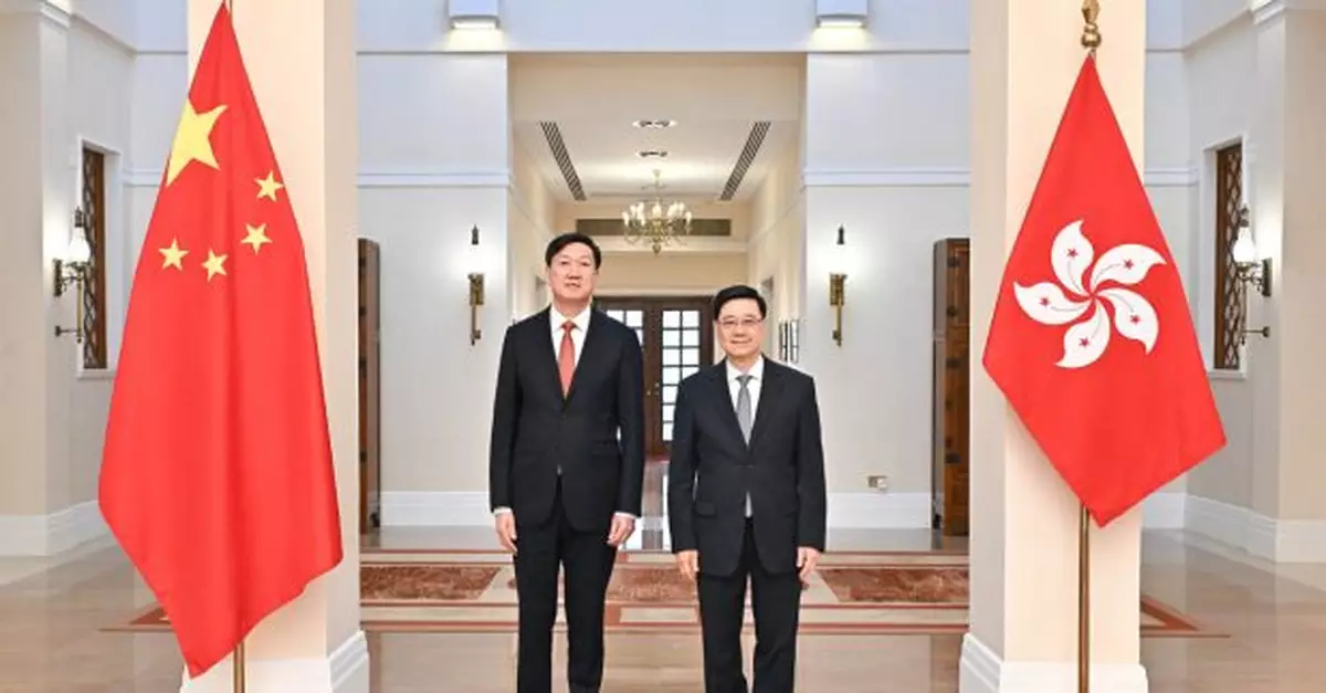 李家超︰與國家體育總局緊密合作　加強體育融合發展