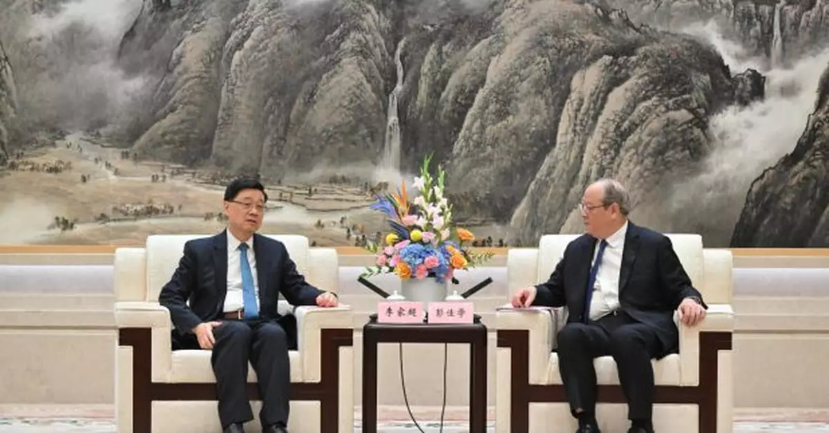 李家超晤寧波市委書記彭佳學　稱港甬兩地能優勢互補