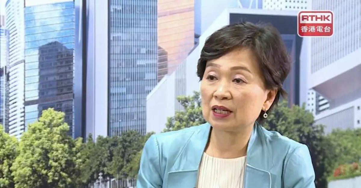 蔡若蓮：考慮規定大學本地生須符合在港居住指定時間