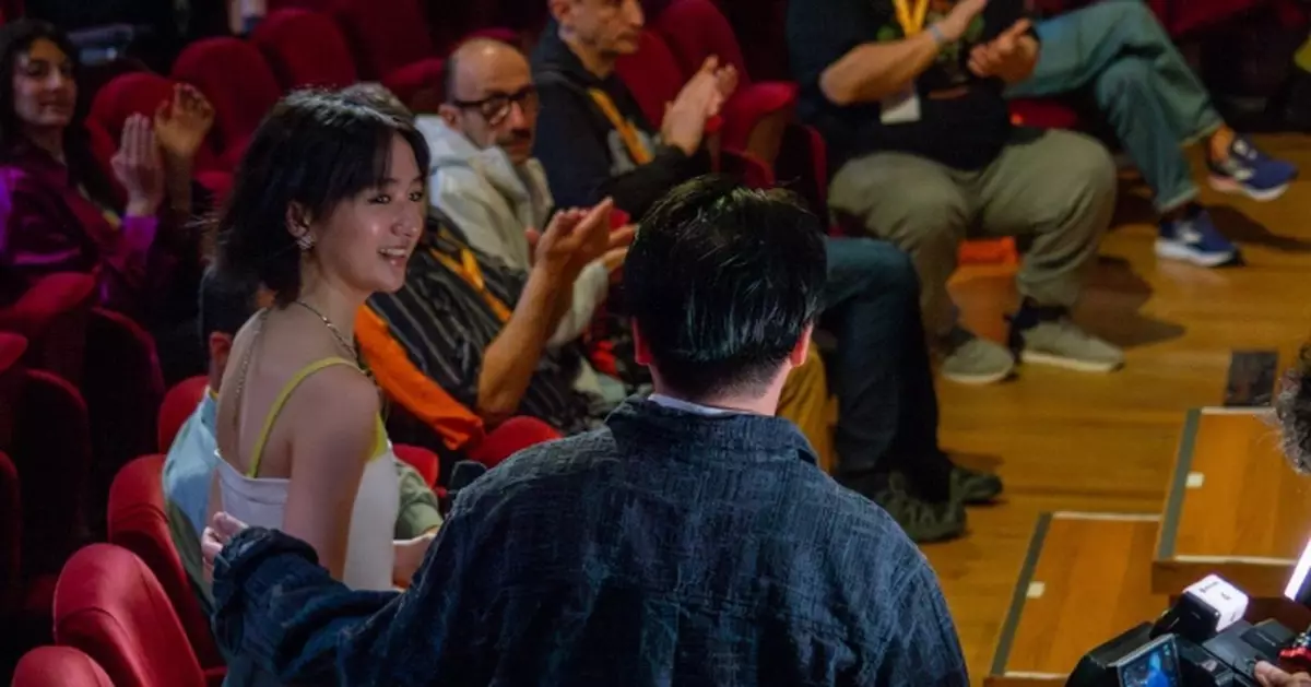 《久別重逢》參與烏甸尼遠東電影節 許恩怡首赴意大利獲家姐從英國飛往陪伴