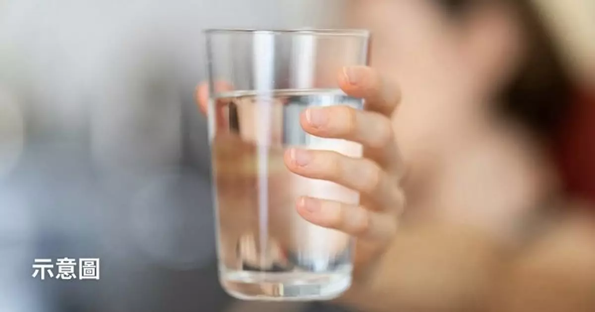 內地女3小時猛灌8杯水「水中毒」入ICU 醫生教科學飲水法助維持健康