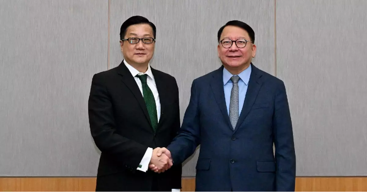 晤申訴專員陳積志 陳國基﹕政府將強化部門管理制度建設