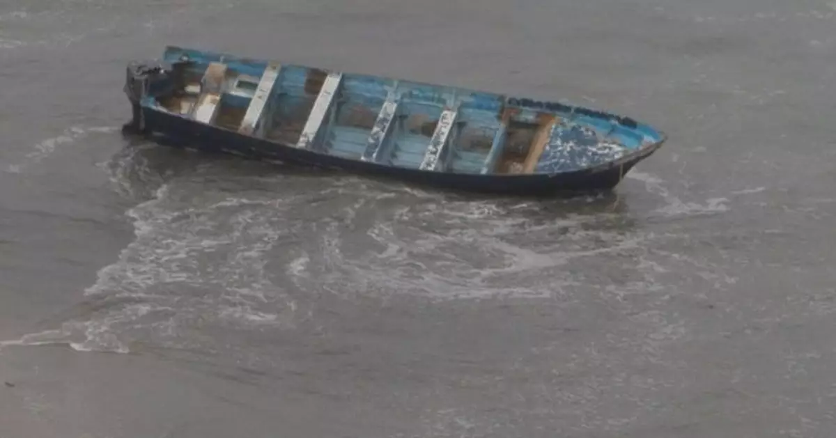 加州聖迭戈附近有船隻翻轉 最少3死9失蹤