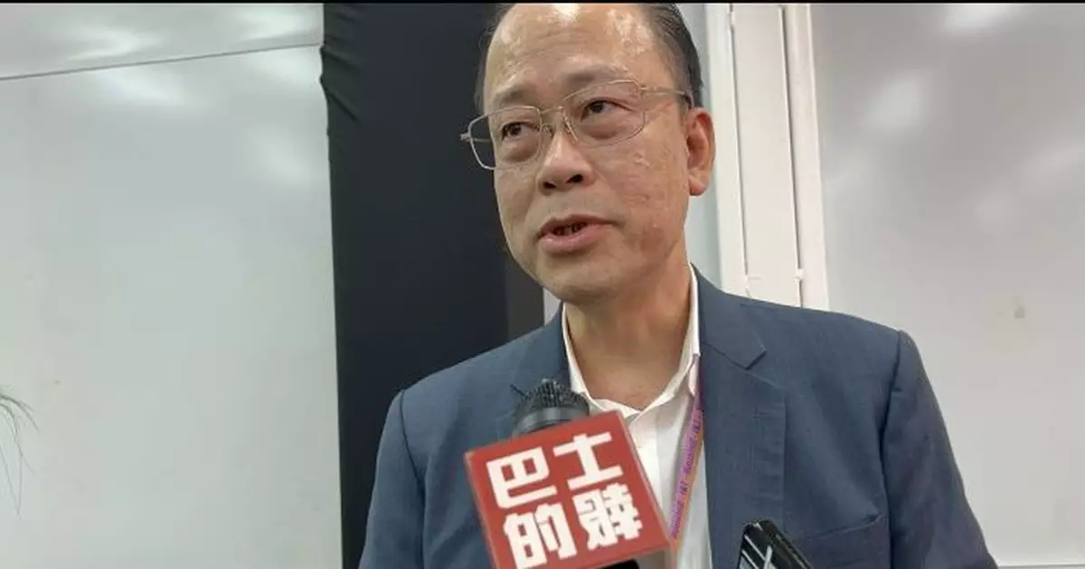 周小松：當局應檢討補充勞工計劃 暫停失業率較高行業輸入外勞