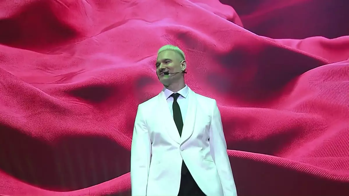 升key 版《You Raise Me Up》。