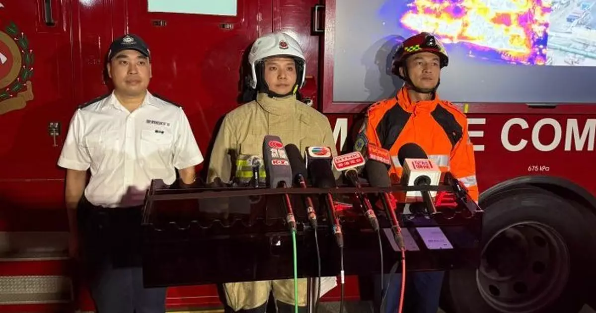 洪水橋貨倉三級火救出5隻狗隻50人需疏散　一消防員吸濃煙不適一職員二級燒傷