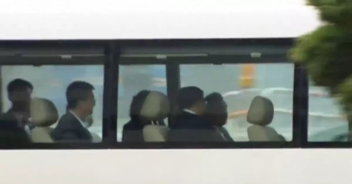 外長王毅抵港 星期五出席建立國際調解院公約簽署儀式