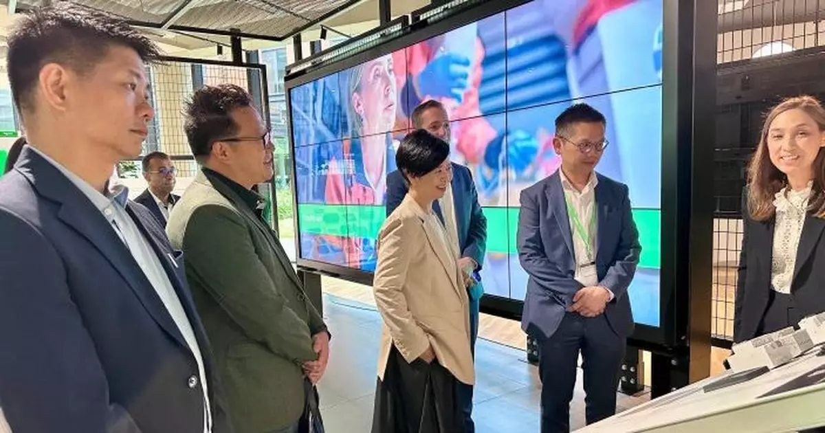 何永賢繼續巴黎訪問行程 介紹香港房屋科技發展潛力及機遇