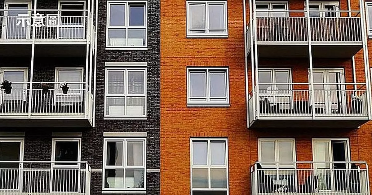 美2歲男童15樓墮下地面奇蹟只受輕傷 灌木叢加草地救一命