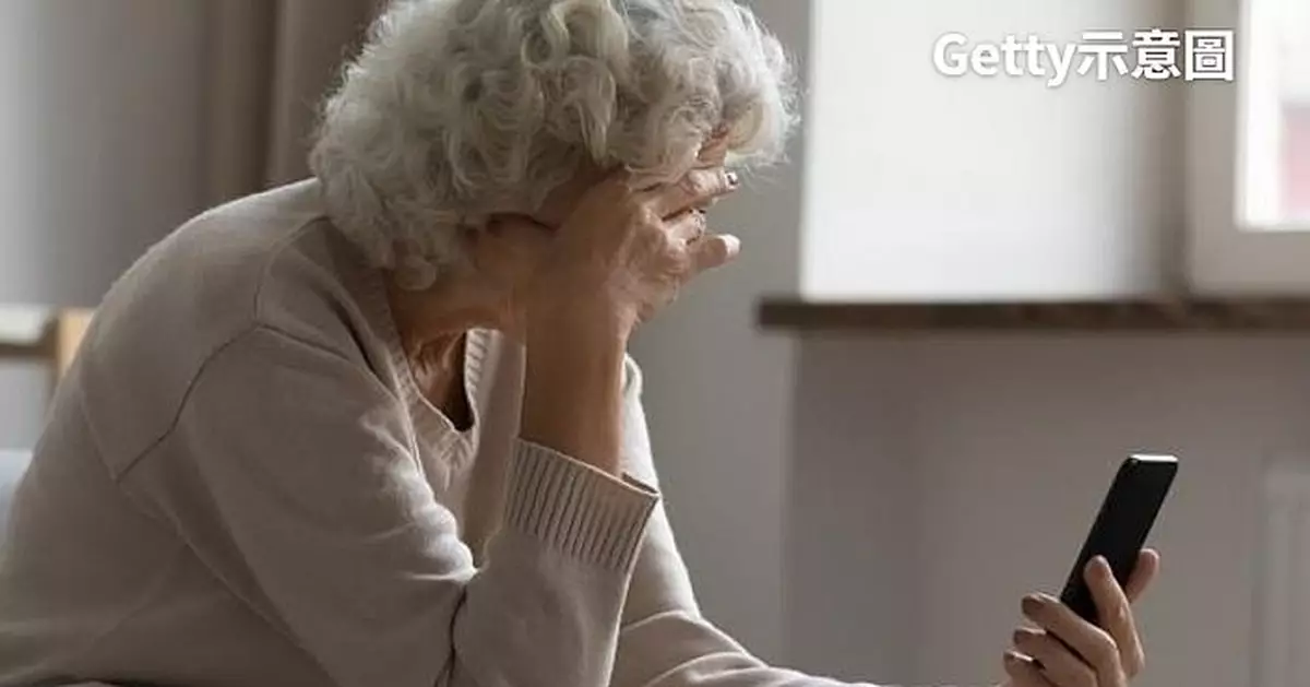 坐久缺社交易痴呆！現代科技養出「四惡習」或加速腦萎縮 專家籲改掉