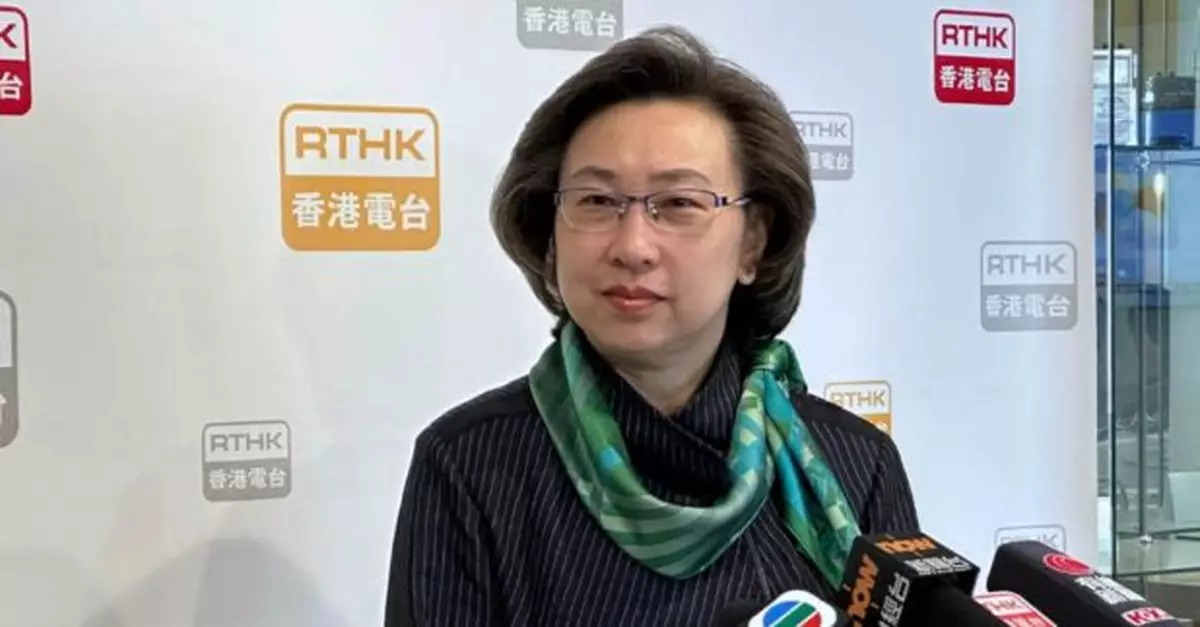 楊何蓓茵探訪政府統計處　鼓勵持續應用創新科技滿足對統計需求