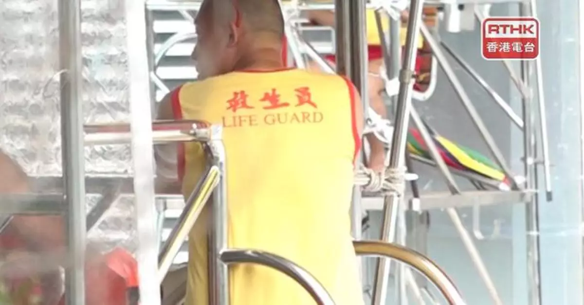 食環署本月中起實施一系列措施防範私人泳池聘用不合資格救生員