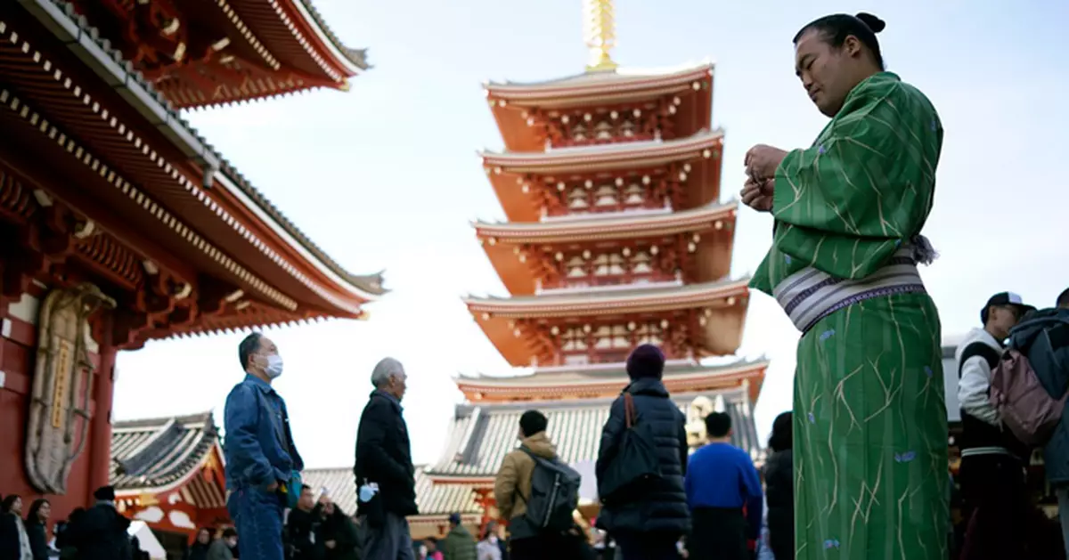遊客棄置行李箱成新城市問題　東京酒店出妙招：拿來種菜超耐用