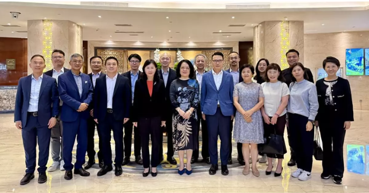 探討航運物流合作潛力 陳美寶率團訪成都重慶