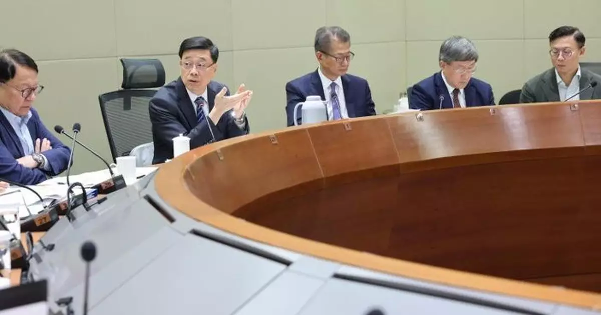 李家超高度關注皇后山邨山麗苑食水事件　召開高層督導會議作四點指示