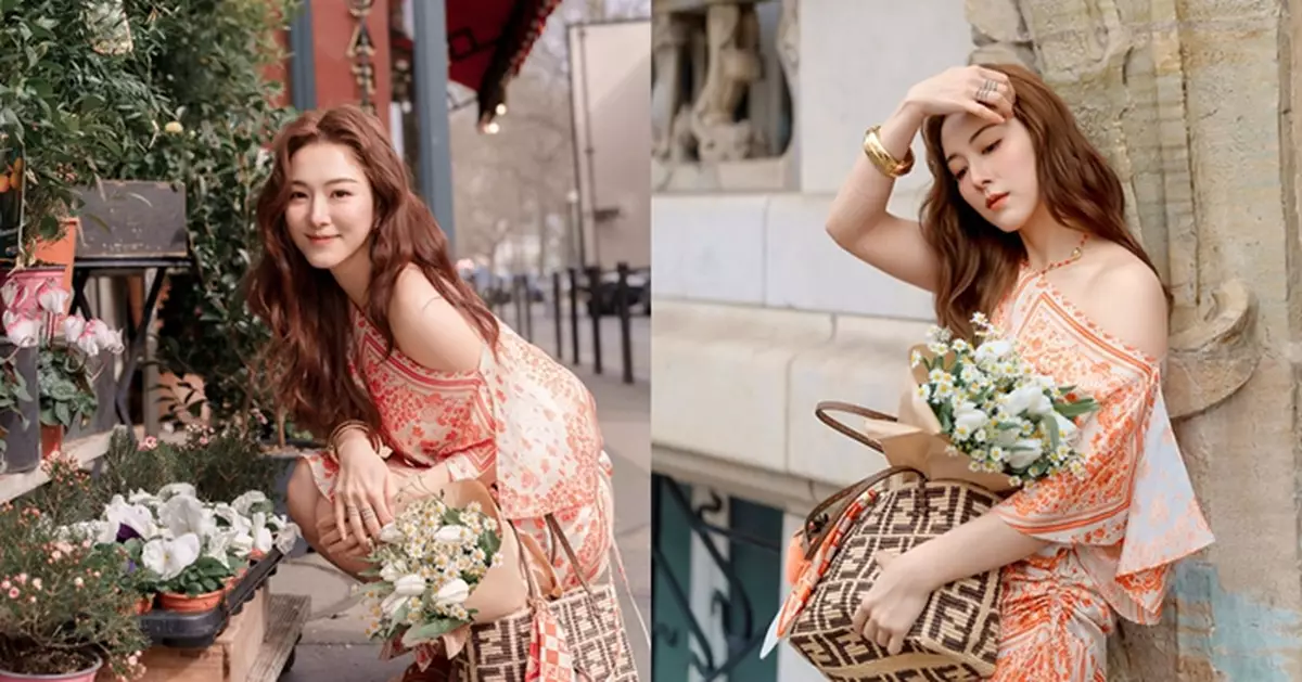 王敏奕花叢仙氣寫真大曬「女友視角」 舉手投足間盡顯優雅氣質