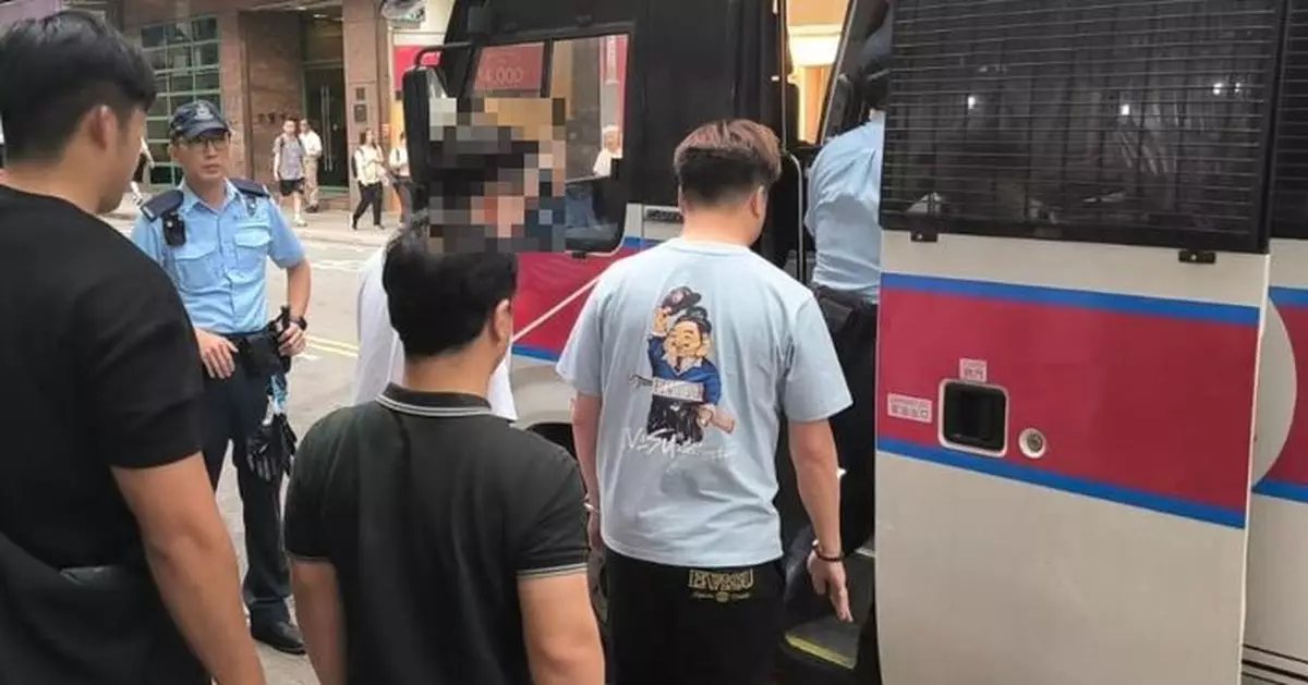 警方發現觀塘無牌售賣酒類飲品食肆  拘捕6人包括4名顧客