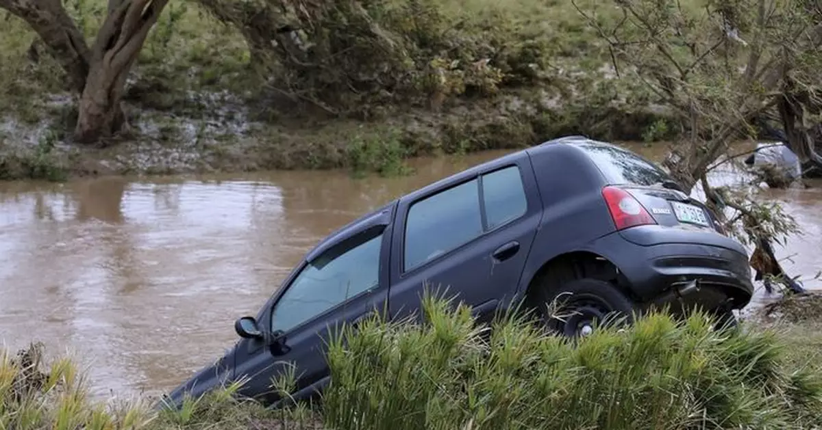 南非東開普省連日暴雨引發洪災 增至86人死