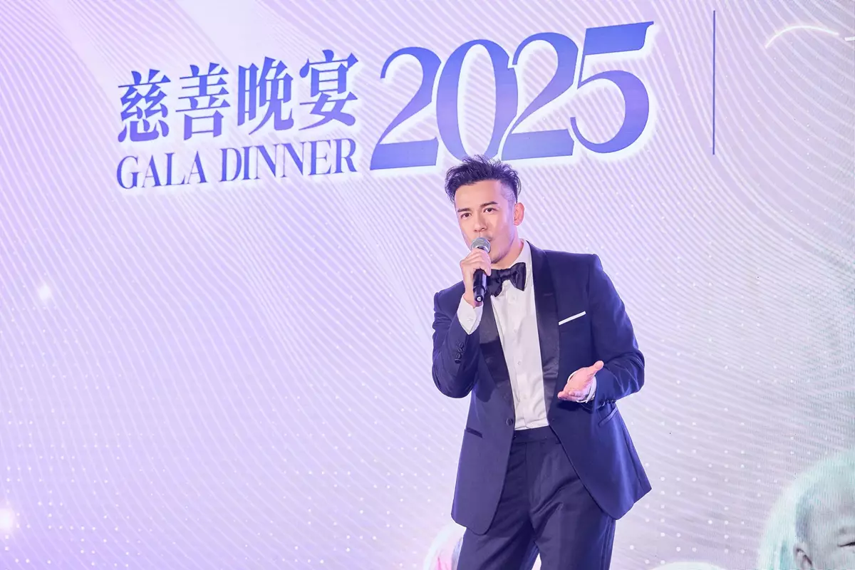 沈震軒首次現場演繹新歌《最幸運的平凡人》。
