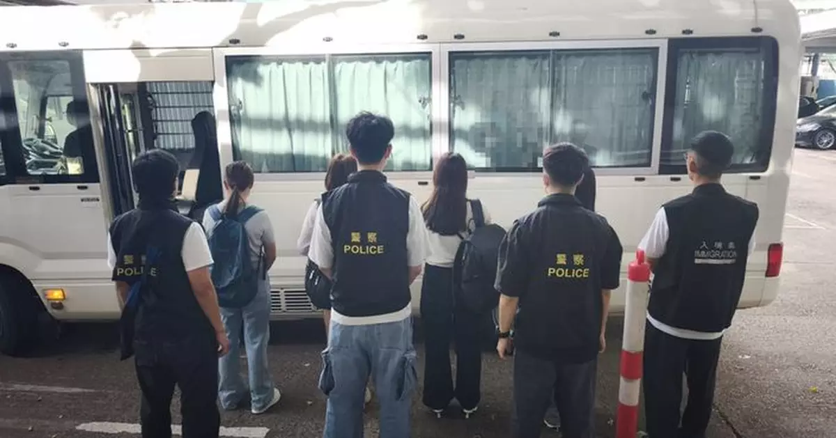 警方旺角打擊非法入境者及黑工 拘捕9名女子涉違反逗留條件